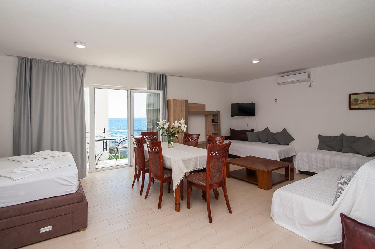 Open Sea Apartments Utjeha Ngoại thất bức ảnh