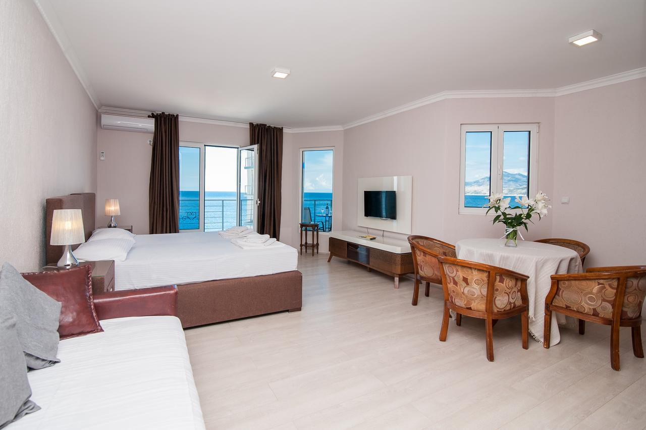 Open Sea Apartments Utjeha Ngoại thất bức ảnh