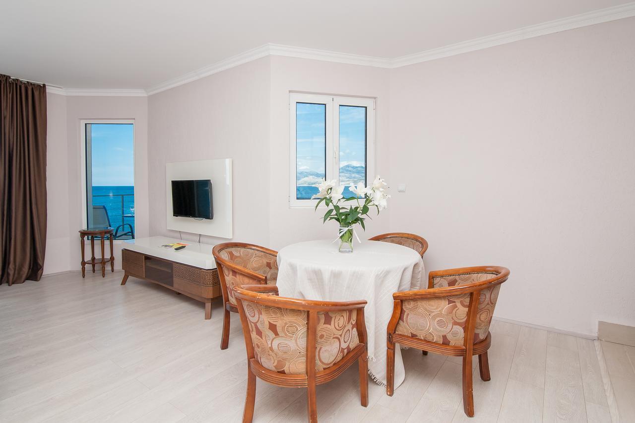 Open Sea Apartments Utjeha Ngoại thất bức ảnh